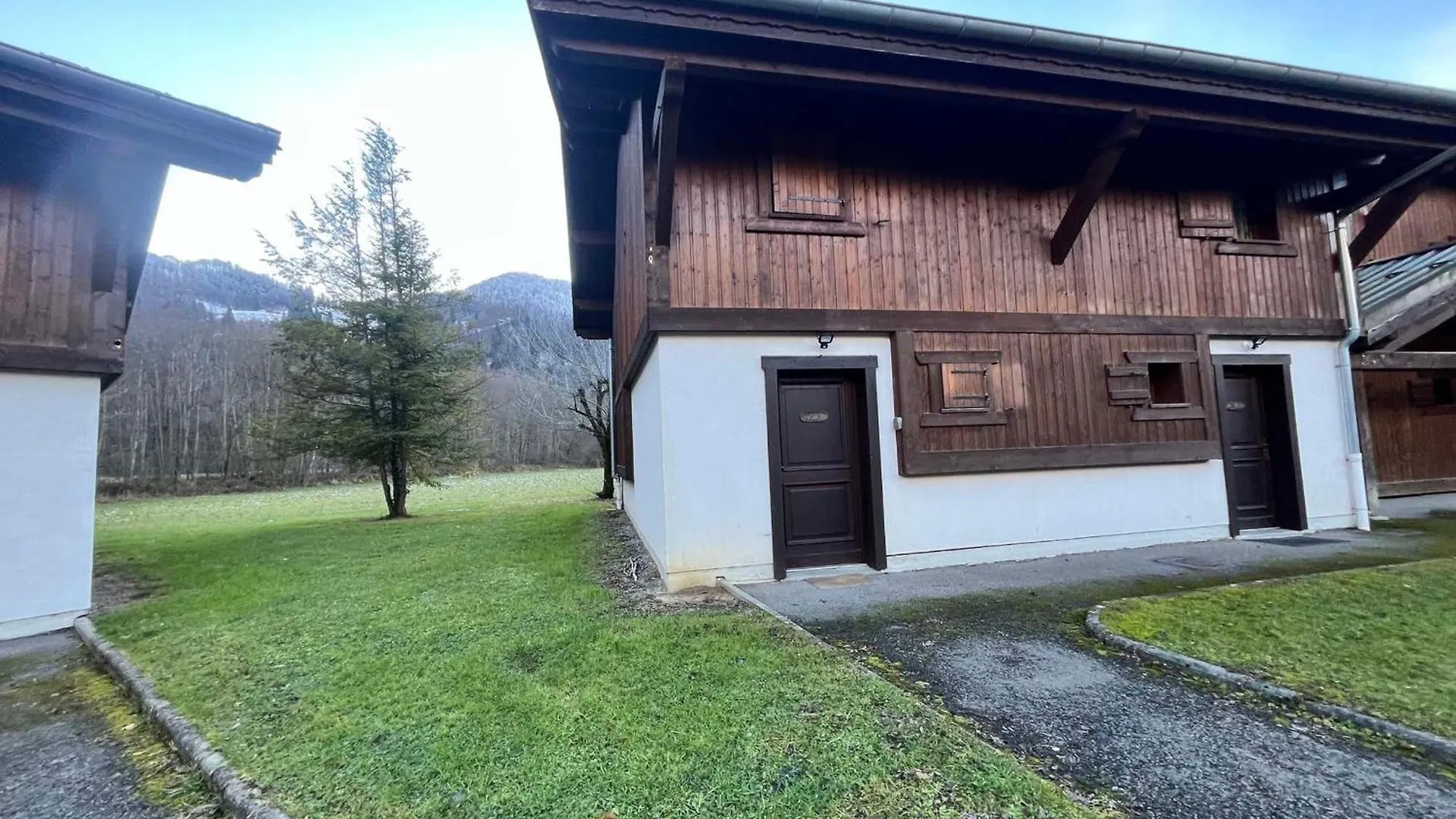 Apartmán Duplex Avec Terrasse, Piscine Et Parking A Samoens - Fr-1-624-111